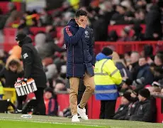 点球机会-英超曼联10绝杀狼队